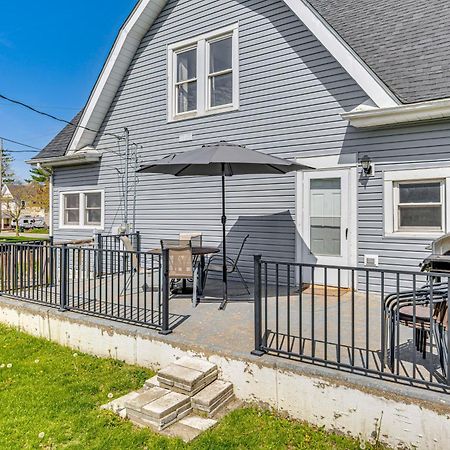 The Junction Victorian Home In Quaint Fortville! Exterior photo