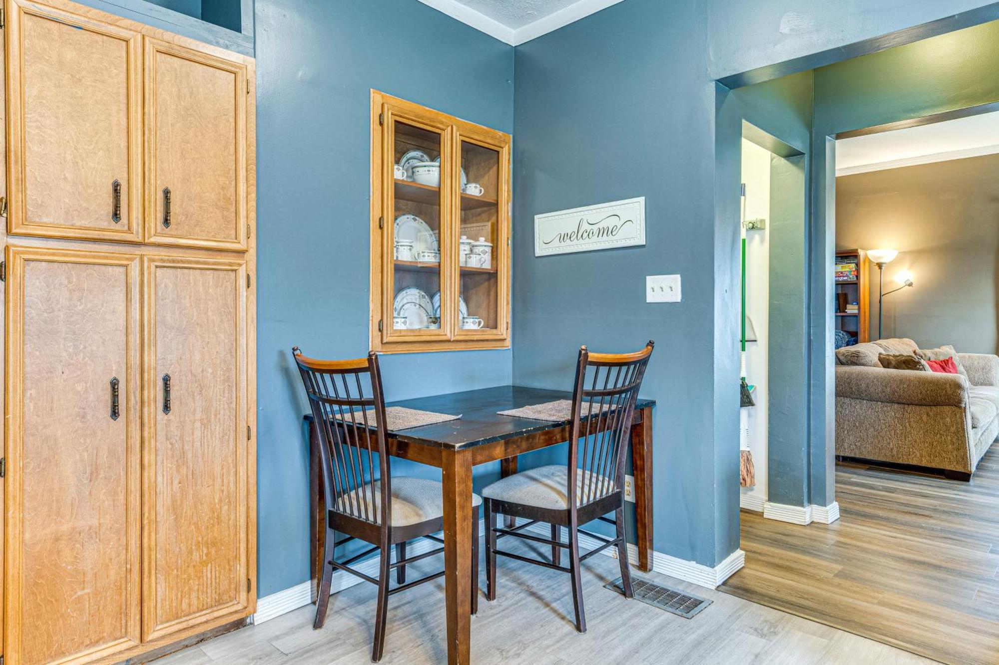 The Junction Victorian Home In Quaint Fortville! Exterior photo