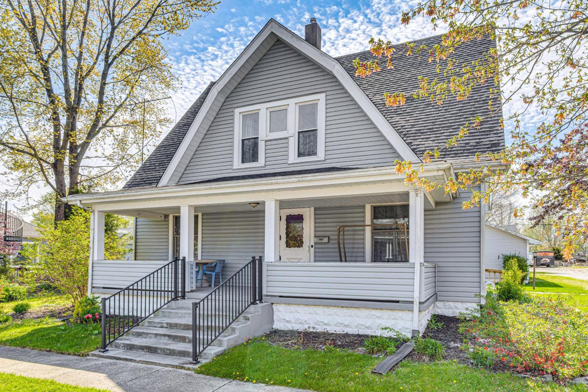 The Junction Victorian Home In Quaint Fortville! Exterior photo